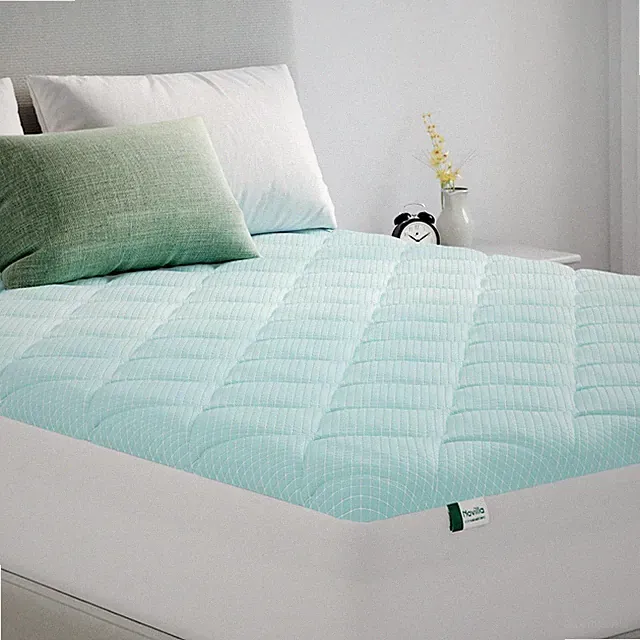 Cooling Mattress Topper Queen Size, Cooling Factors Infused Mattress Pad for...