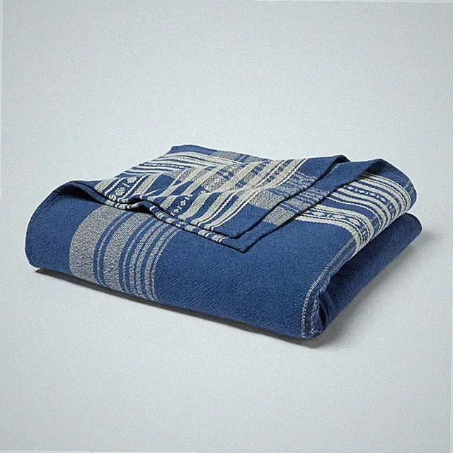 Full/Queen Yarn Dyed Plaid Cotton Blanket Dark Blue - Threshold
